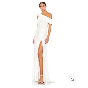 White dress elegant Mac Duggal